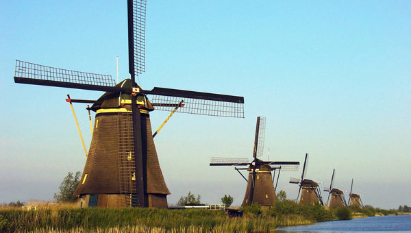 ветряки в Голландии
